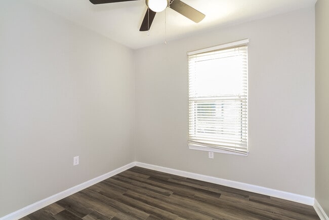 Building Photo - 2664 Ridgecrest Ln