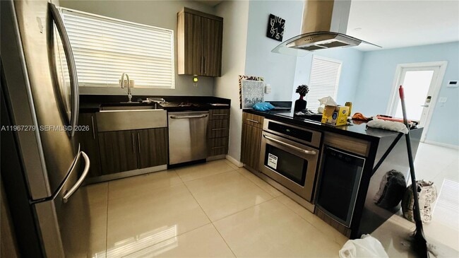 Building Photo - 2318 Washington St