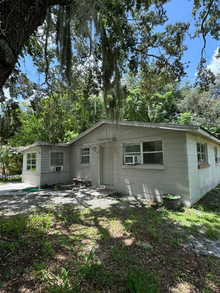 Primary Photo - 3627 Ave S NW