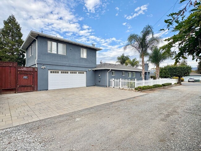 Building Photo - Stunning 4BR/3BA Home + Detached Studio in...