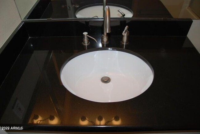 Building Photo - 1701 E Colter St