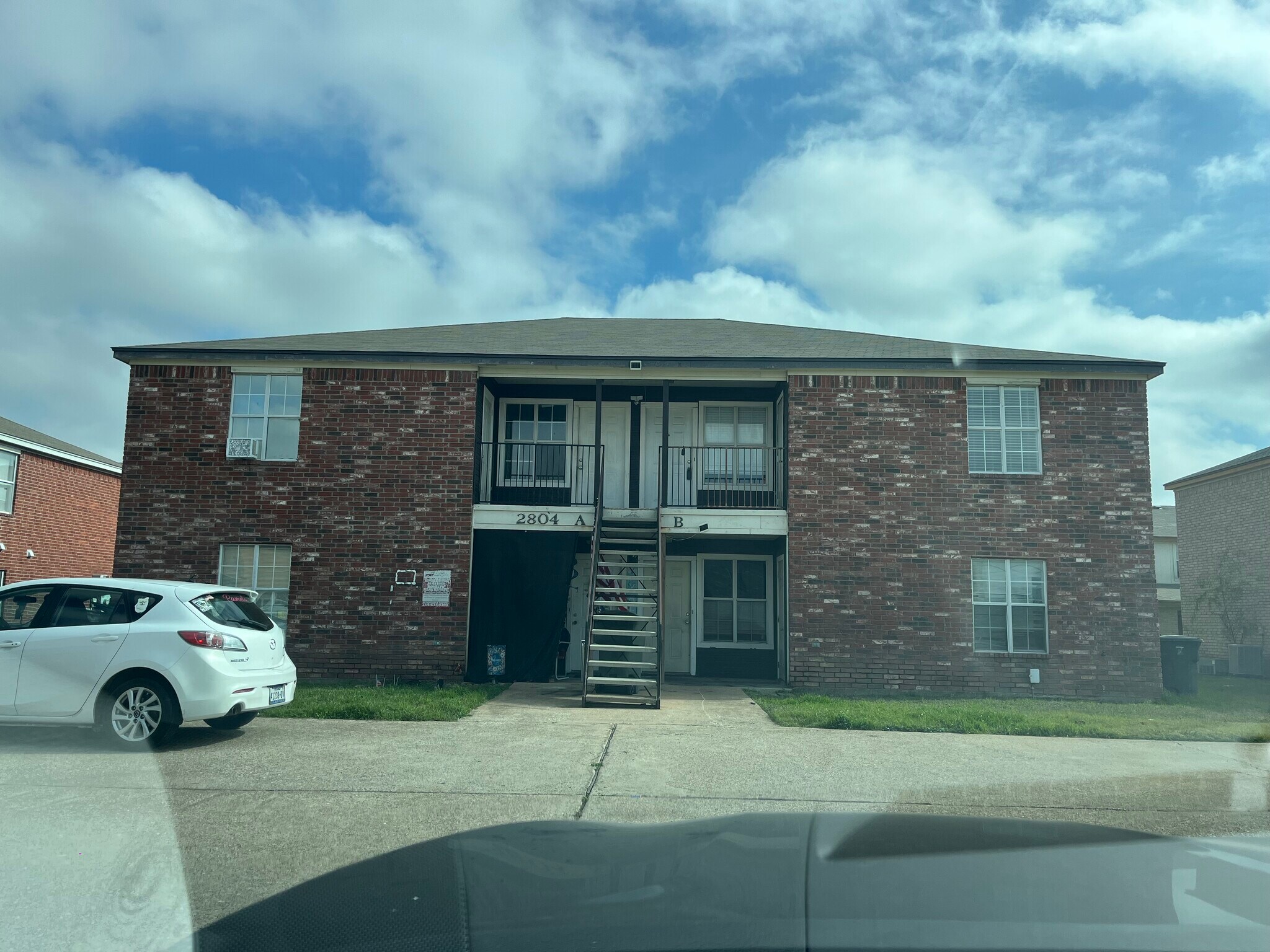 Building Photo - 2804 Cantabrian Dr