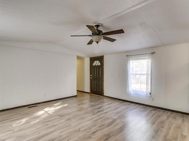 Building Photo - 1802 Whispering Oaks St