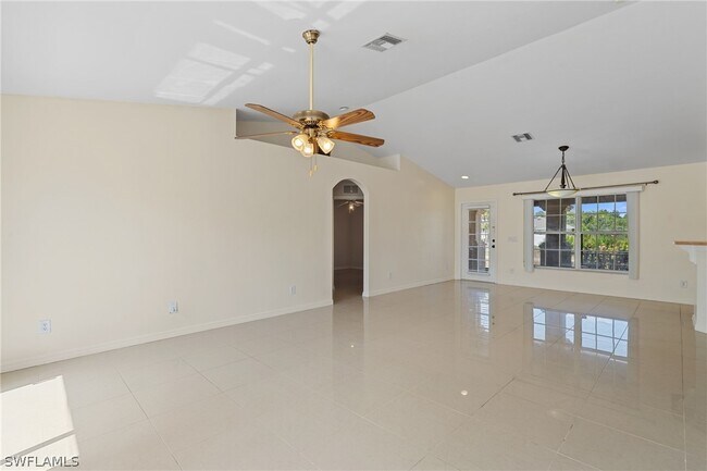 Building Photo - 3701 Hanna Ave N