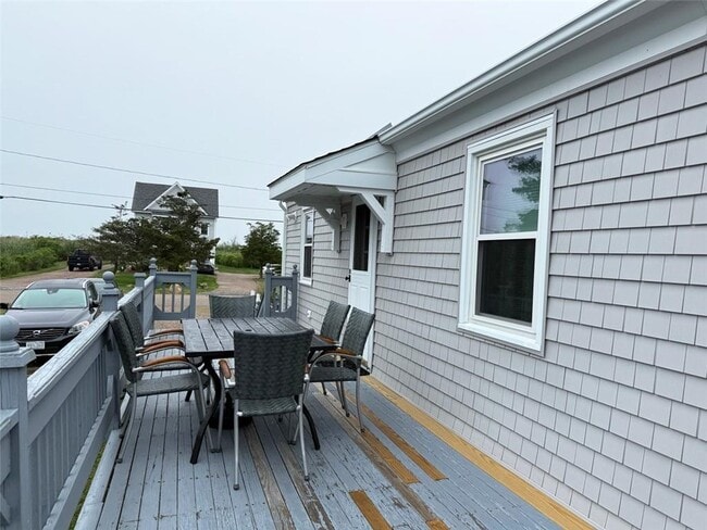 Building Photo - 33 BREACH Drive UNIT Front