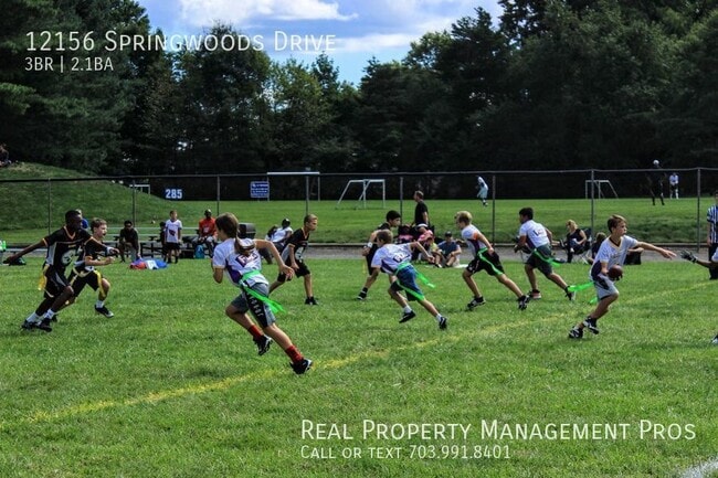 Building Photo - New Paint