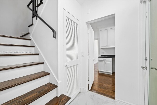 Building Photo - 1545 Meridian Ave