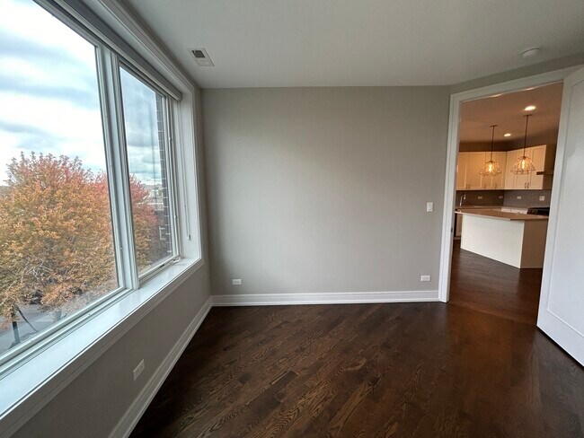 Building Photo - 2303 W Wilcox St