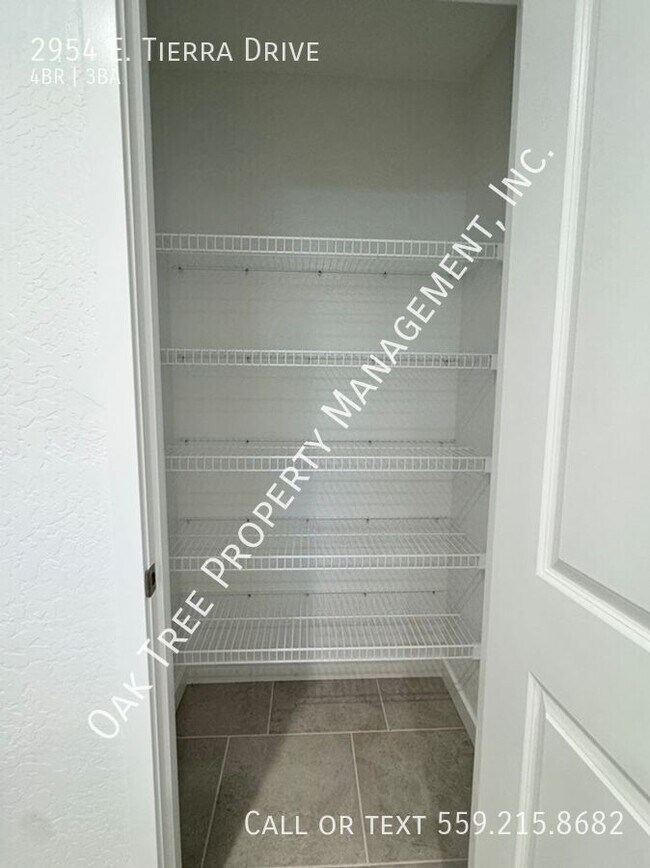 Building Photo - 2954 E Tierra Dr