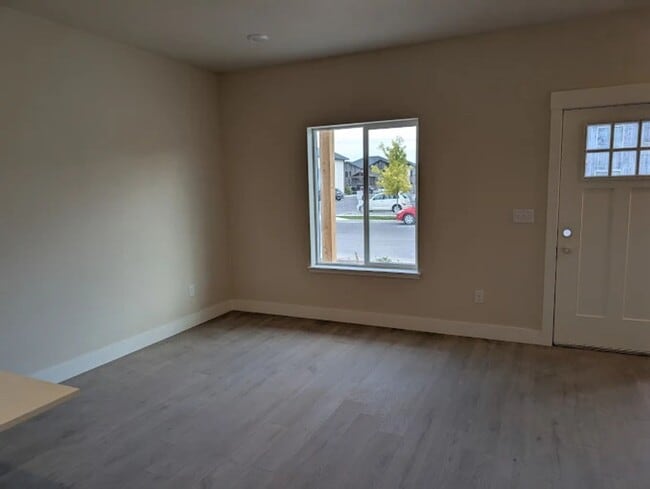 Building Photo - Teton River Townhomes