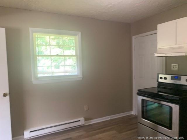 Building Photo - 814 Varsity Dr
