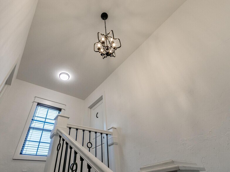 Main entry upstairs - 2409 N Robinson Ave