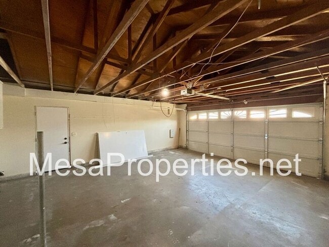 Building Photo - 1617 Fairfax Ct