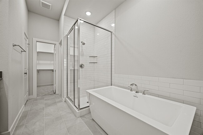 Building Photo - 16631 Lake Austin St