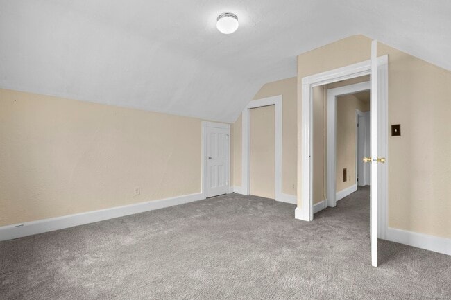 Building Photo - 969 Wood Ave