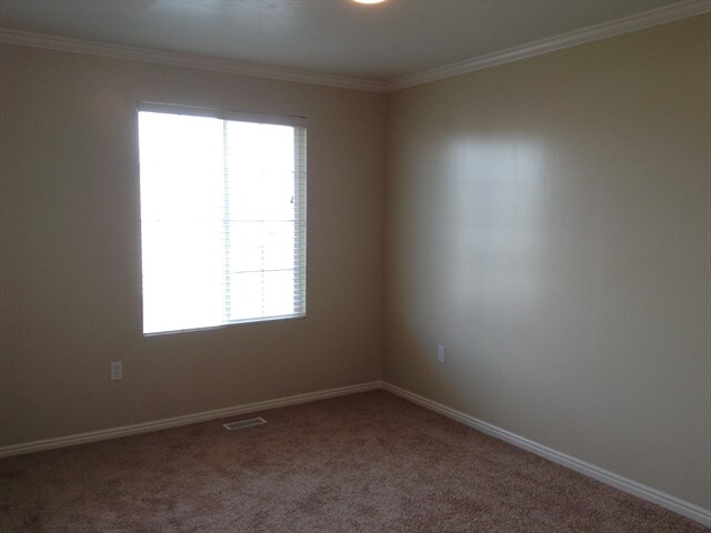 Building Photo - 2661 W 2175 S