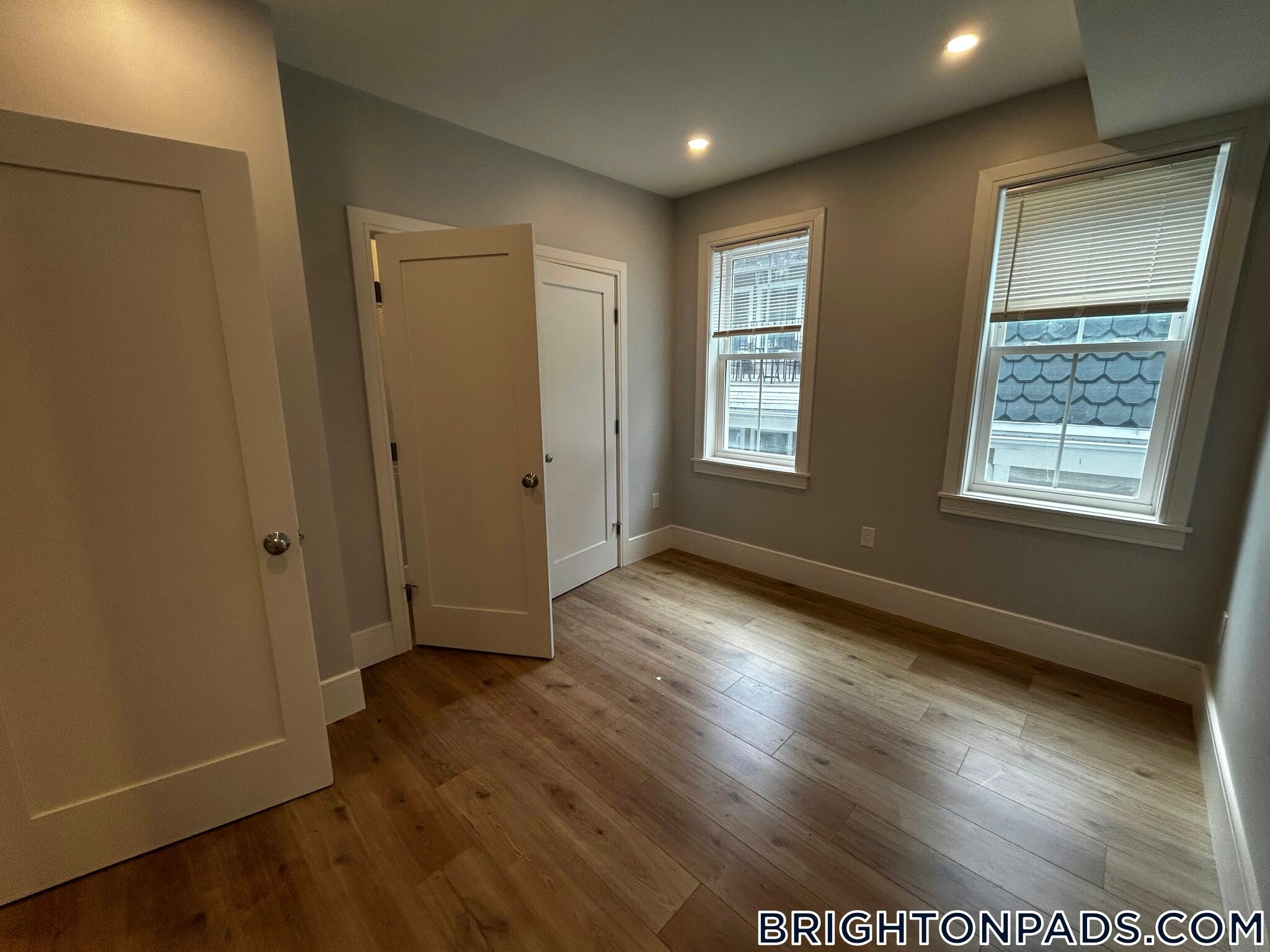 Building Photo - 124 Kenrick St