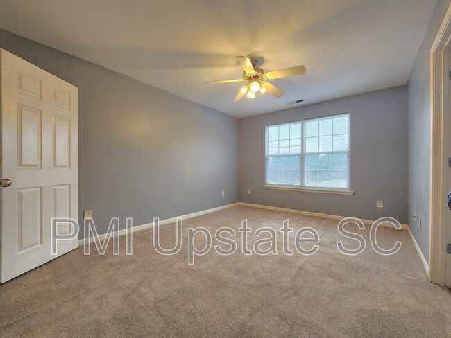 Building Photo - 65 Greensboro Ct