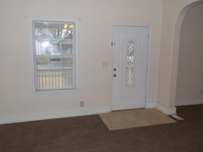 Primary Photo - 418 S Adams St