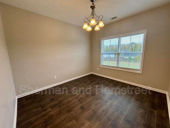 Building Photo - 4017 Pensacola Way