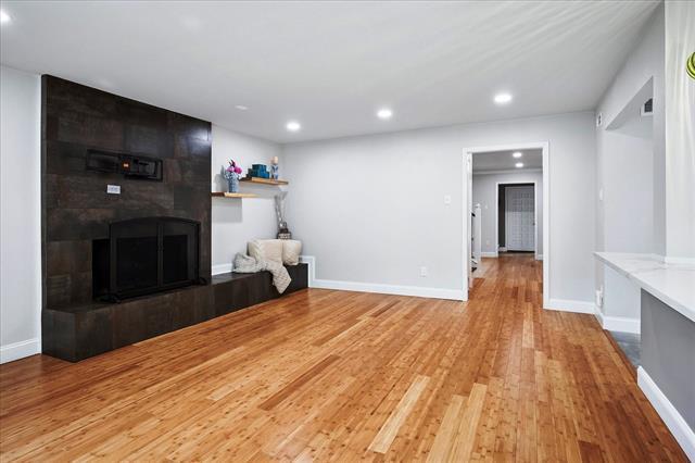 Building Photo - 6935 Helsem Way