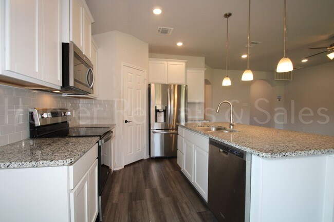 Building Photo - New In Management! Upgraded Comfort in a P...