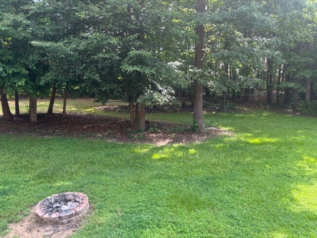 Building Photo - 43 Crooked Creek Ln
