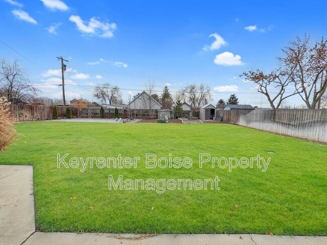 Building Photo - 7867 W Camas St