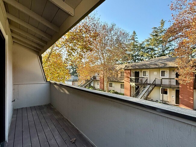 Building Photo - New Vinyl Plank Flooring, Fresh Interior Paint, 1 Car Garage + 1 Assigned Outdoor Parking Space -...