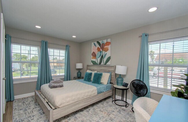 Building Photo - 4802 Crane St