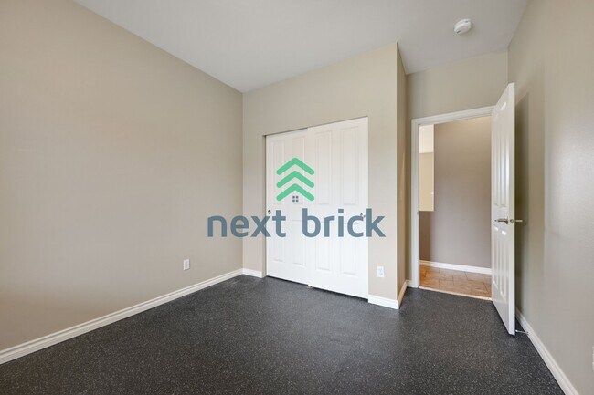 Building Photo - Beautiful 4 beds and 3 baths Modern Home Ready for Rent!