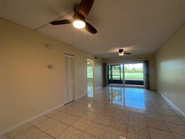 Building Photo - 6219 Palma Del Mar Blvd S
