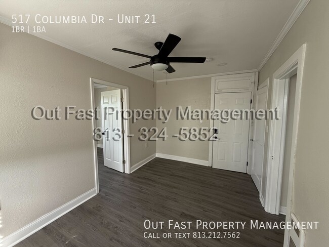 Building Photo - 517 Columbia Dr