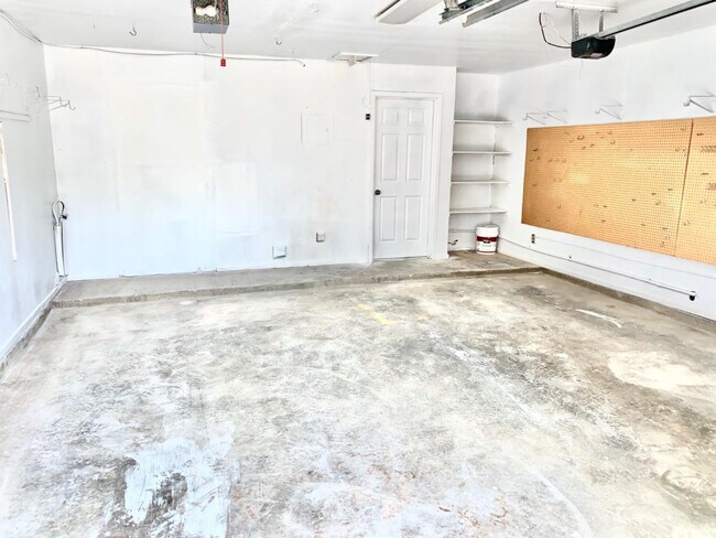 Building Photo - 4318 59th St