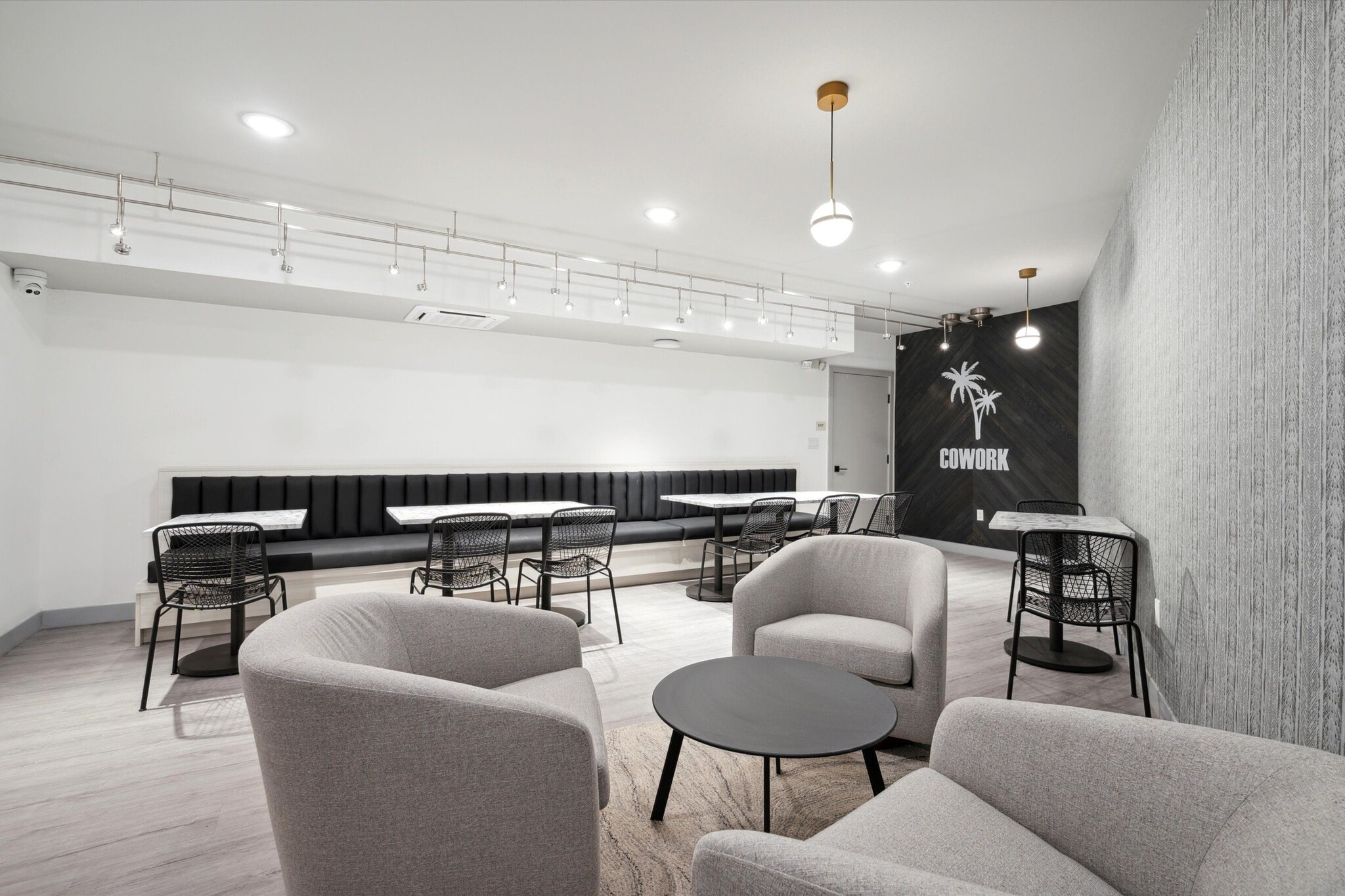 Building Photo - 1102 Germantown Ave