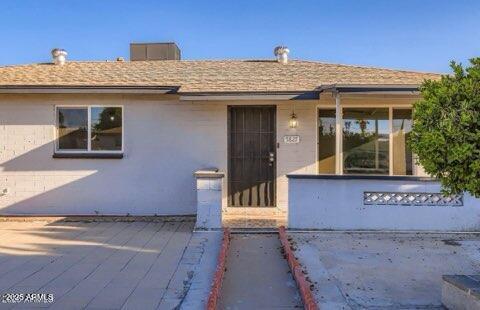 Building Photo - 5827 N 22nd Dr