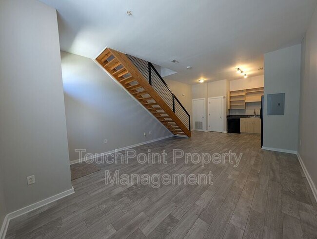 Building Photo - 1020 E 36th St
