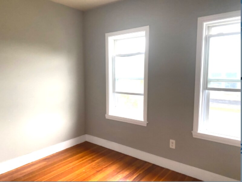 Building Photo - 15 Sturtevant Ave