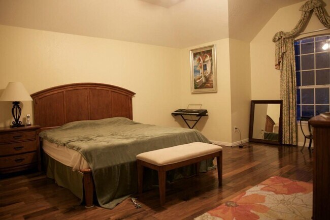 Building Photo - 11580 Cedarcliffe Dr