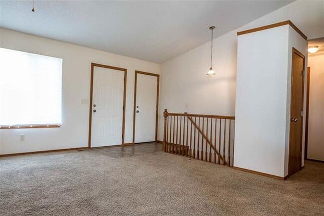 Building Photo - 11818 W Wilkinson Ct