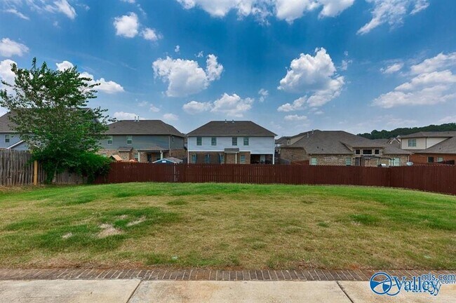 Building Photo - 283 Harold Murphy Dr