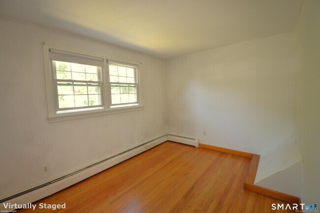 Building Photo - 18 Overbrook Rd