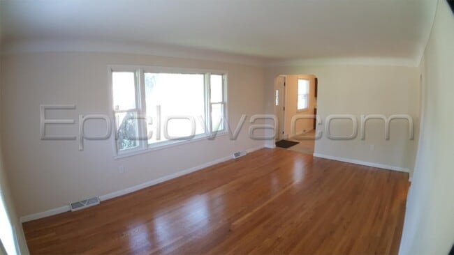 Building Photo - 2237 C Ave NW