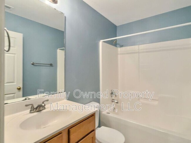 Building Photo - 219 Sweet Alyssum Dr