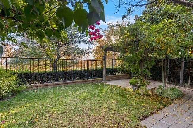 Building Photo - 24050 Joshua Dr