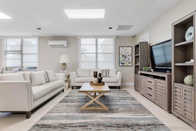 Building Photo - 2851 S Ocean Blvd