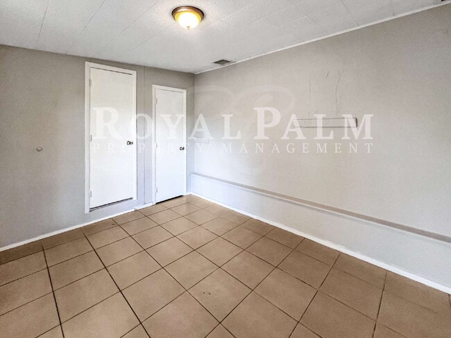 Building Photo - 9861 Orange River Blvd