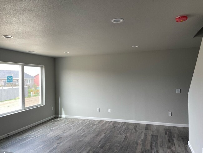 Building Photo - 126 Marshall Lp