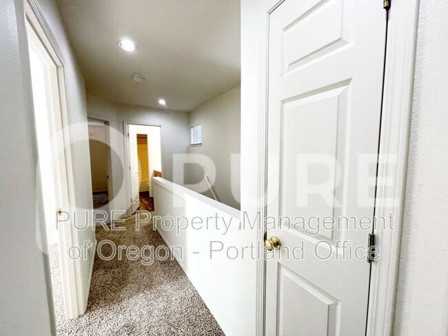 Building Photo - 16964 NW Desert Canyon Dr