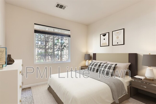 Building Photo - 4045 S Crystal Cir